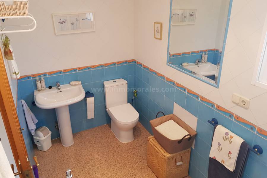 Venta - Villa con anexo - Crevillente - Crevillent
