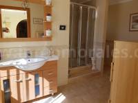 Venta - Villa con anexo - Crevillente - Crevillent