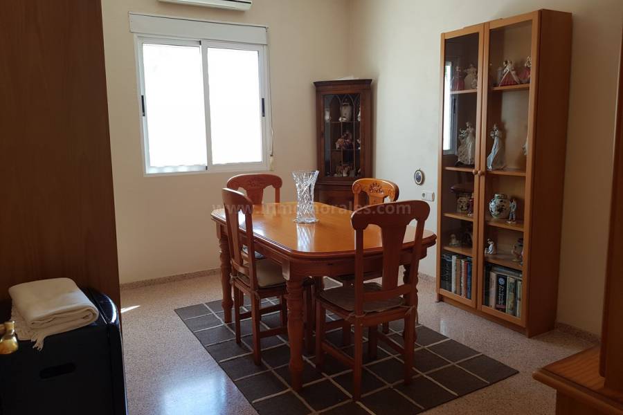 Venta - Villa con anexo - Crevillente - Crevillent