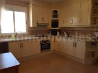 Venta - Villa con anexo - Crevillente - Crevillent