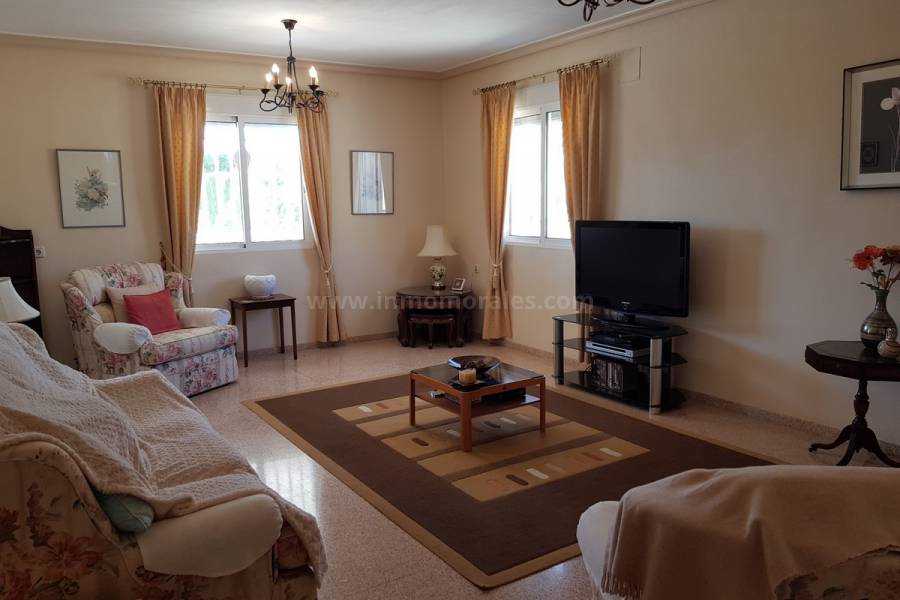 Venta - Villa con anexo - Crevillente - Crevillent