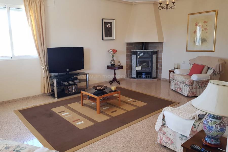 Venta - Villa con anexo - Crevillente - Crevillent