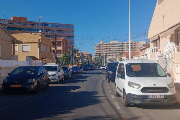 Garage - Wiederverkauf - La Mata - La Mata