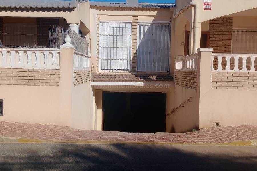 Resale - Garage - La Mata