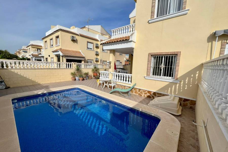 Resale - Quad - Daya Nueva