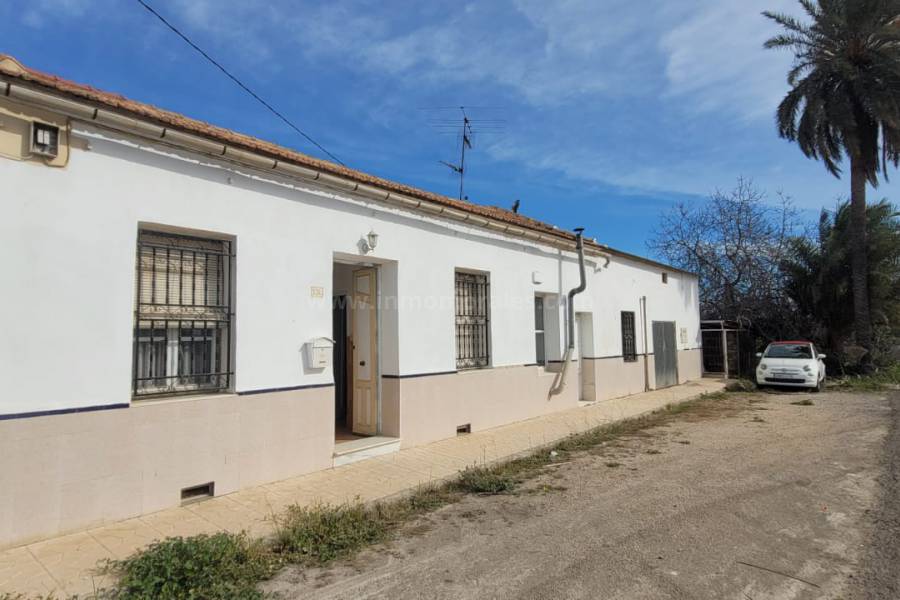 Resale - Village house - Almoradí