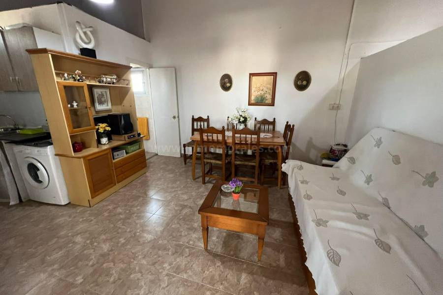 Resale - Country Villa   - Daya Nueva