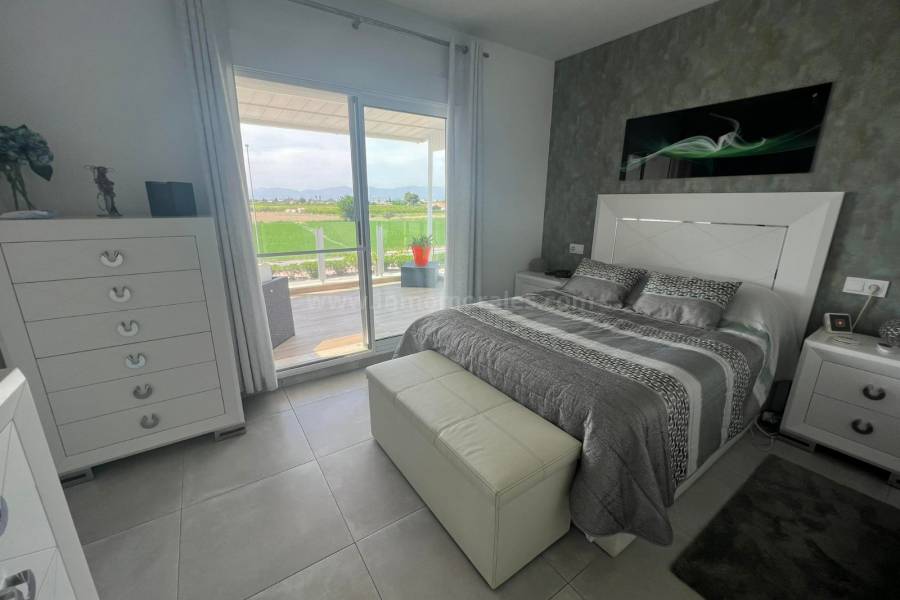 Resale - Semi detached Villa - Daya Nueva