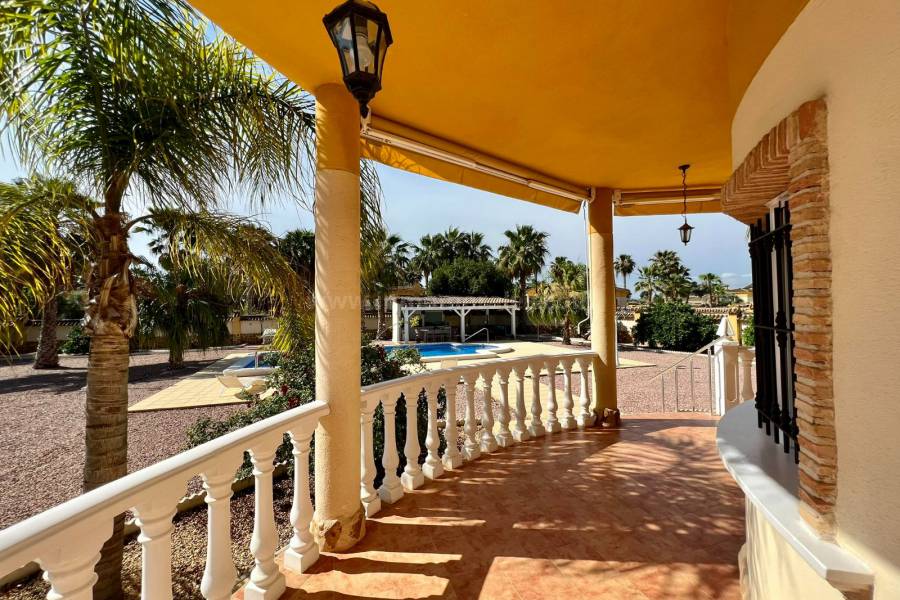 Venta - Casa de Campo - Catral