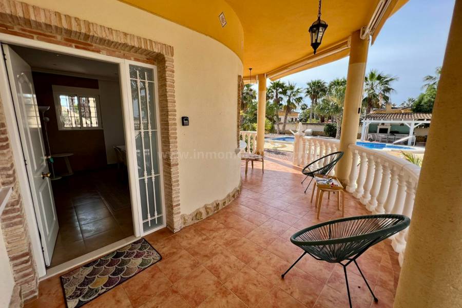 Venta - Casa de Campo - Catral