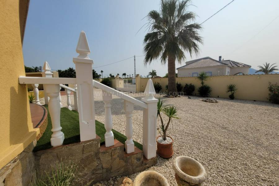 Resale - Country Villa   - Catral