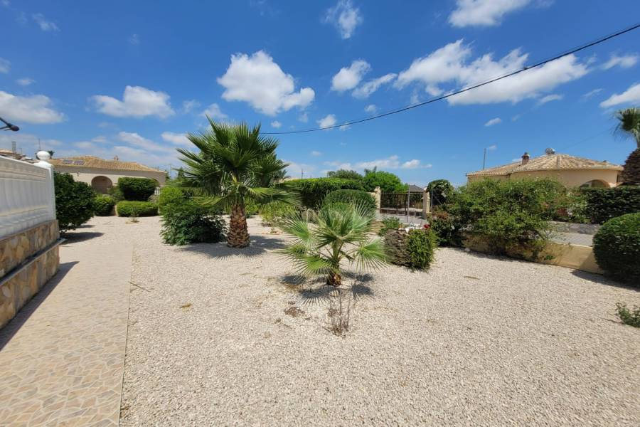 Resale - Country Villa   - Catral