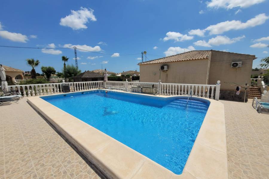 Resale - Country Villa   - Catral