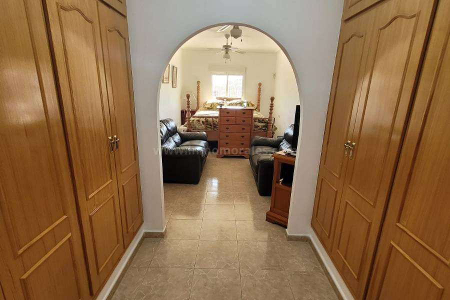 Resale - Country Villa   - Catral