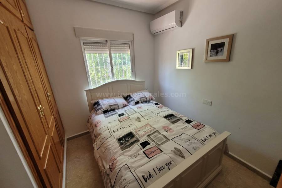 Resale - Country Villa   - Catral