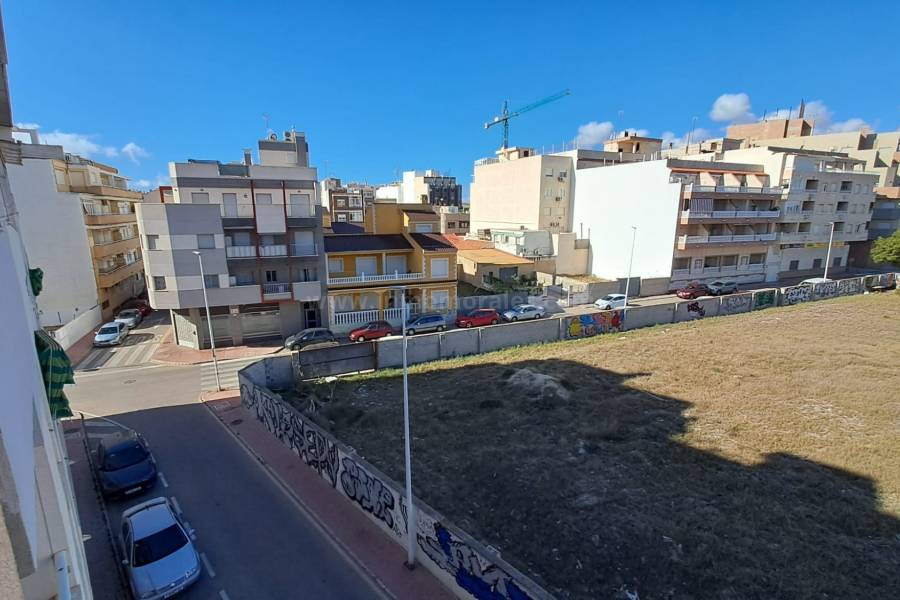 Resale - Apartment  - La Mata