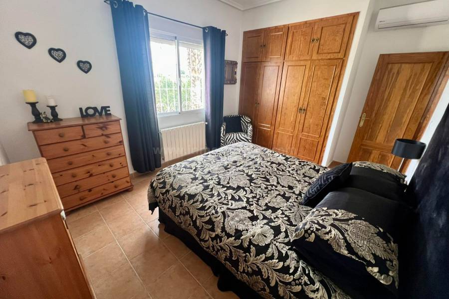 Venta - Casa de Campo - Catral