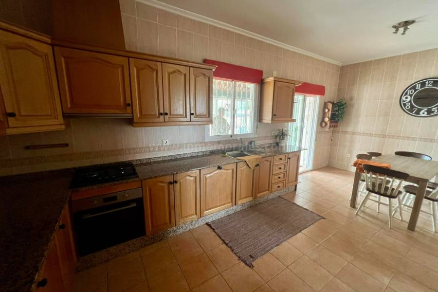 Venta - Casa de Campo - Catral