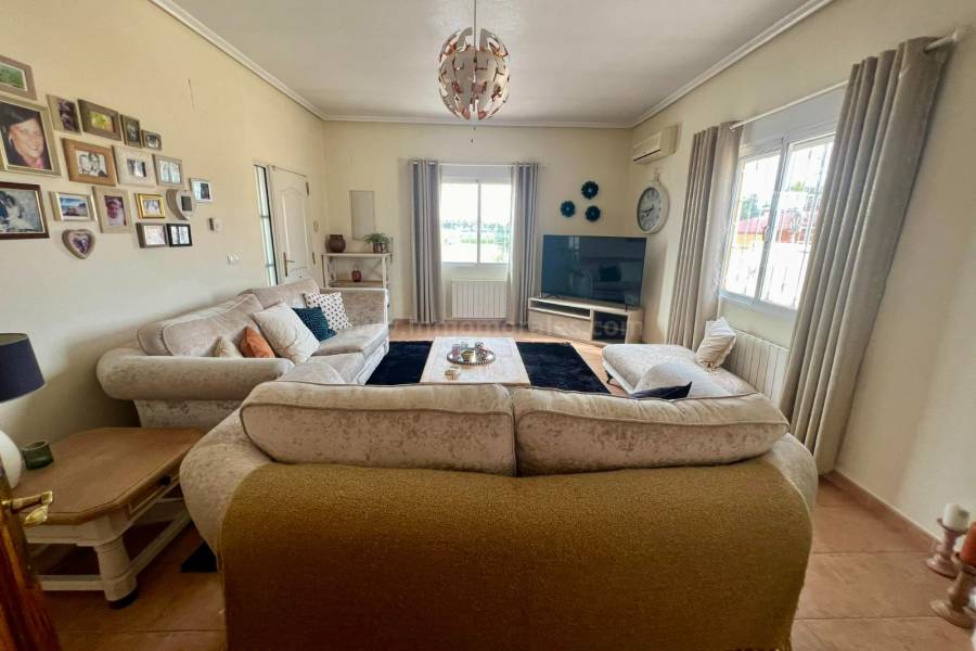 Venta - Casa de Campo - Catral