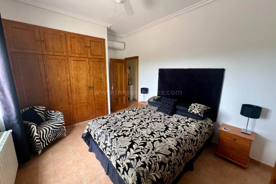 Venta - Casa de Campo - Catral