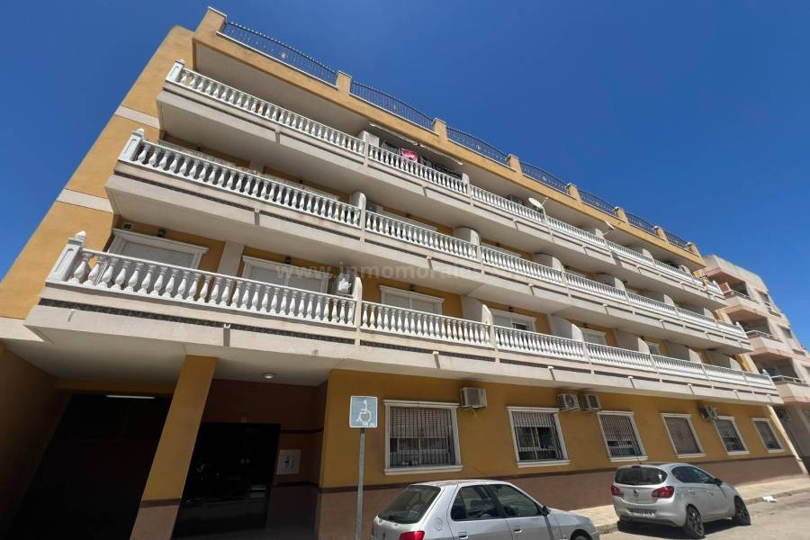 Wiederverkauf - Wohnung/Apartment - Almoradí