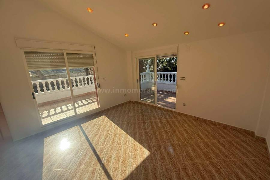 Herverkoop - Villa ( Finca ) - Orihuela