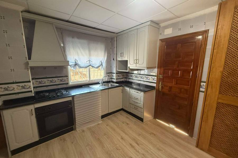 Herverkoop - Villa ( Finca ) - Orihuela