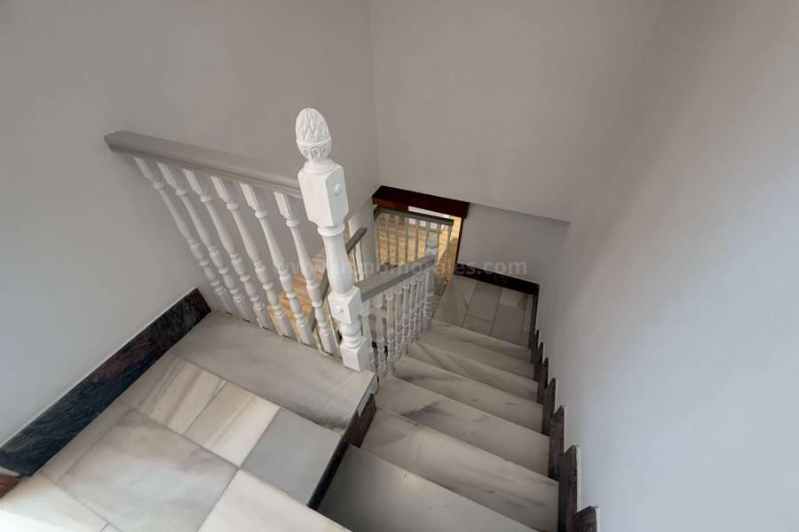 Herverkoop - Villa ( Finca ) - Orihuela