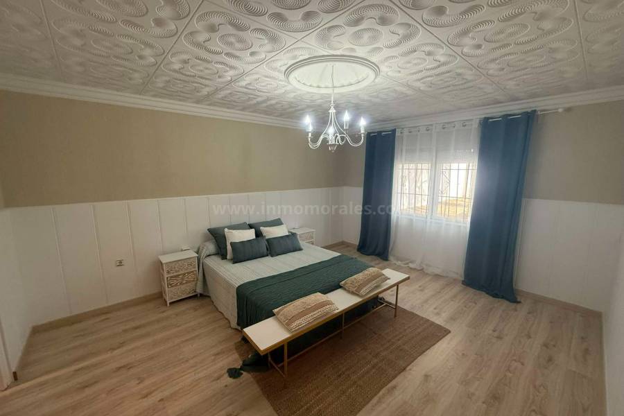Herverkoop - Villa ( Finca ) - Orihuela
