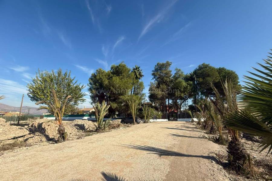 Herverkoop - Villa ( Finca ) - Orihuela