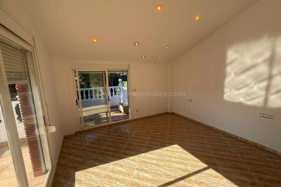 Herverkoop - Villa ( Finca ) - Orihuela