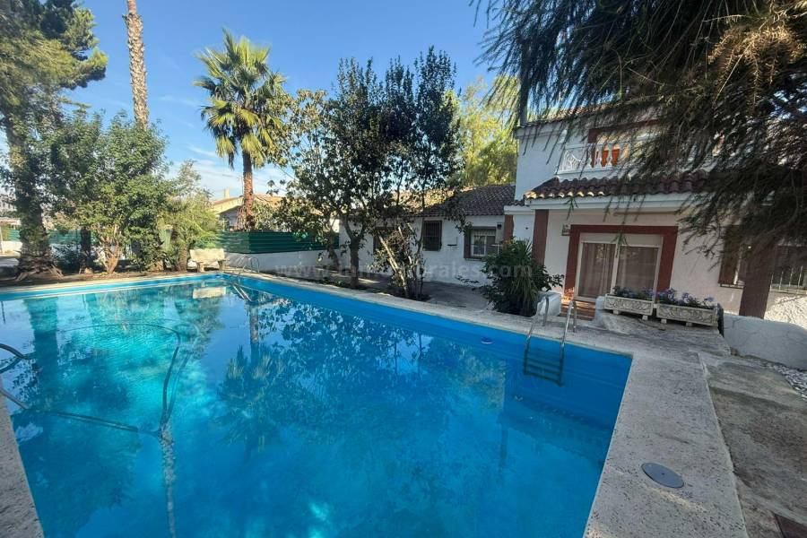 Herverkoop - Villa ( Finca ) - Orihuela