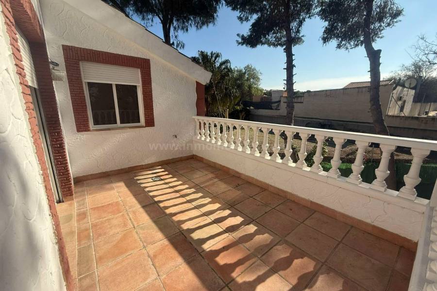 Herverkoop - Villa ( Finca ) - Orihuela
