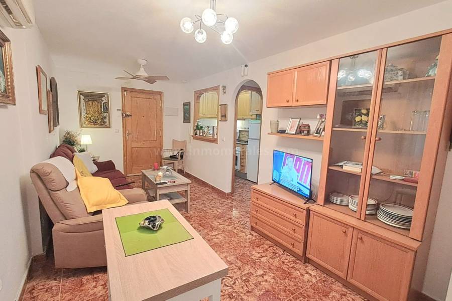 Resale - Apartment  - Torrevieja - Center Torrevieja