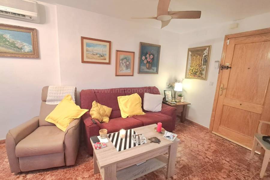 Resale - Apartment  - Torrevieja - Center Torrevieja