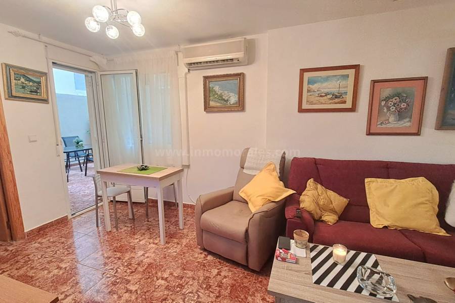 Resale - Apartment  - Torrevieja - Center Torrevieja