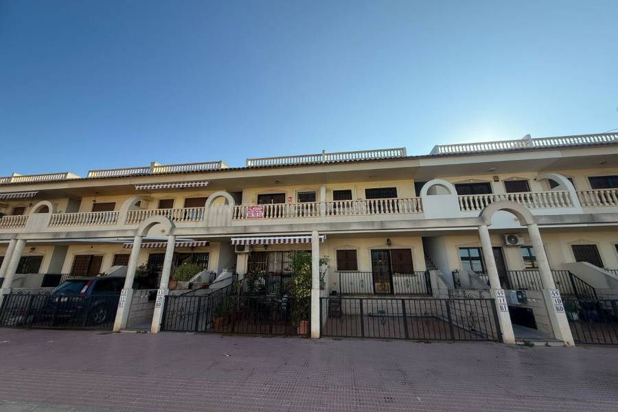 Resale - Duplex - Daya Nueva