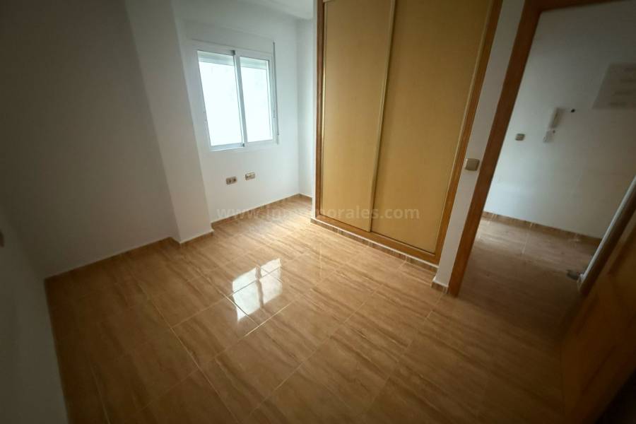Herverkoop - Appartement - Almoradí