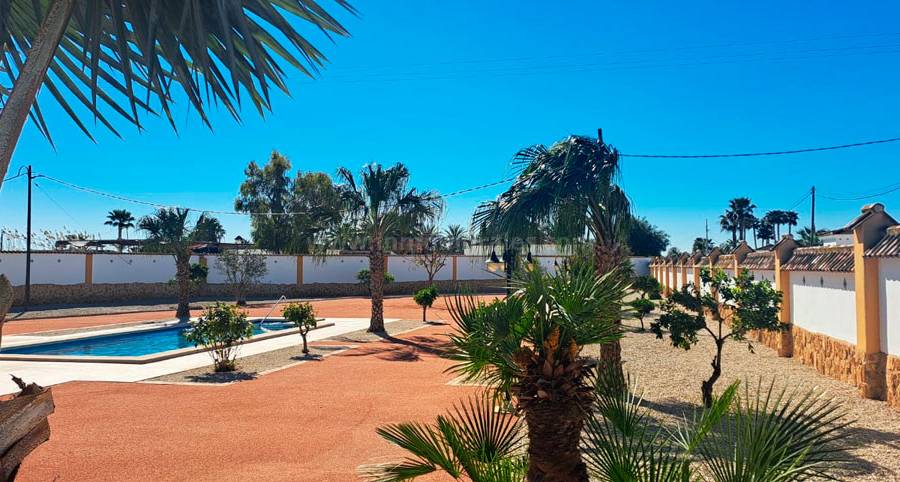 Herverkoop - Villa ( Finca ) - Catral