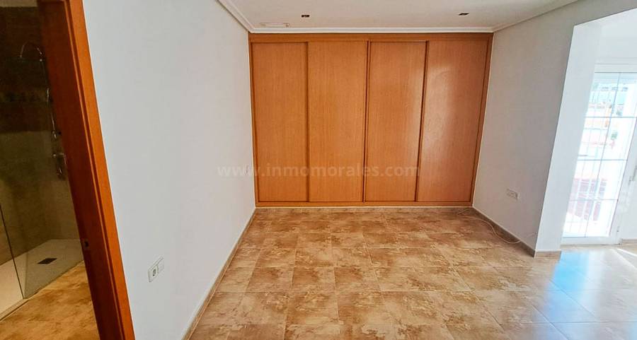 Herverkoop - Villa ( Finca ) - Catral