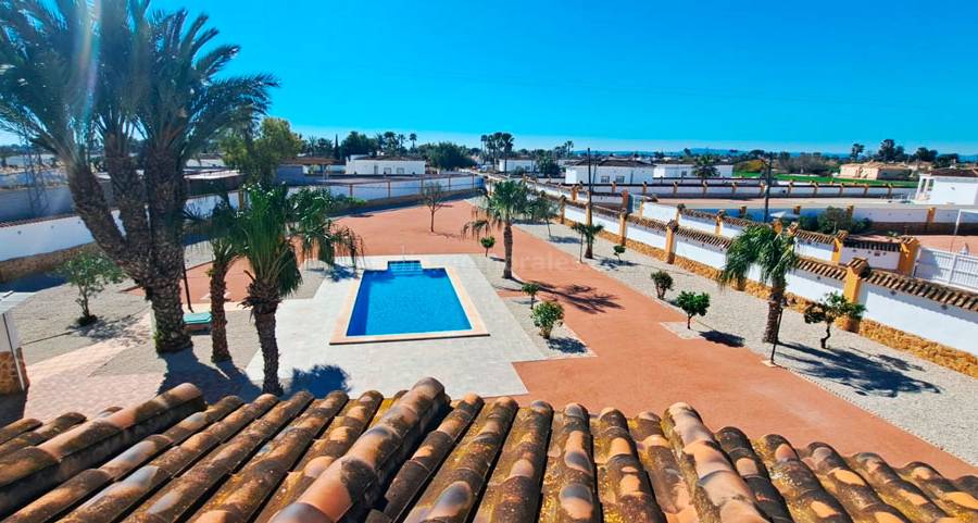 Herverkoop - Villa ( Finca ) - Catral