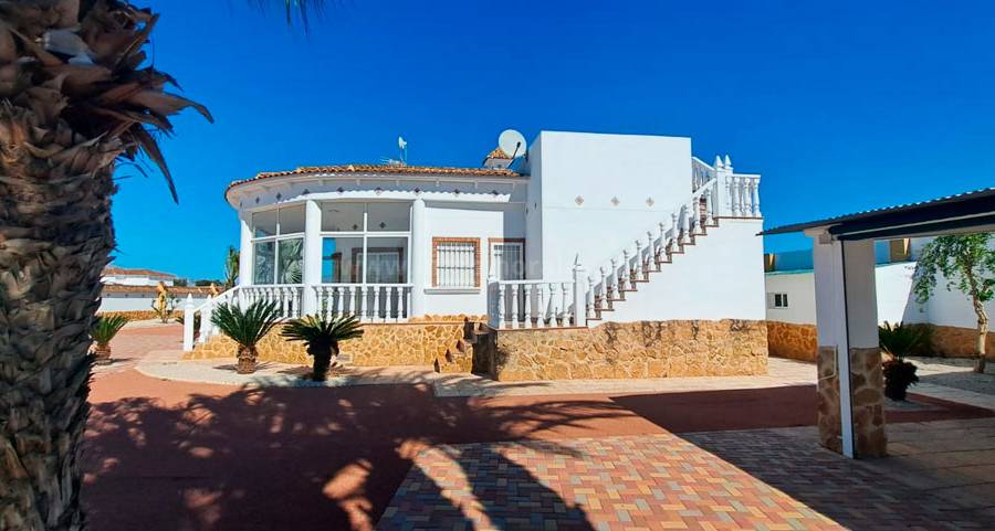 Herverkoop - Villa ( Finca ) - Catral