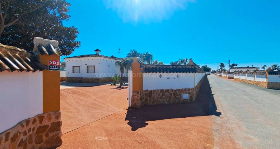 Herverkoop - Villa ( Finca ) - Catral