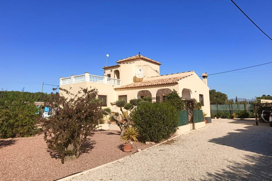 Herverkoop - Villa ( Finca ) - Dolores