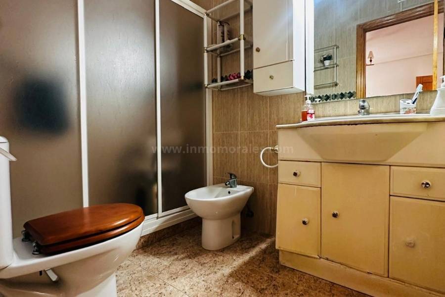Resale - Apartment  - Torrevieja - Playa del Cura