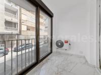 Resale - Apartment  - Torrevieja - Playa del Cura