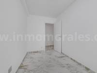 Resale - Apartment  - Torrevieja - Playa del Cura