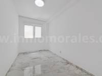 Resale - Apartment  - Torrevieja - Playa del Cura