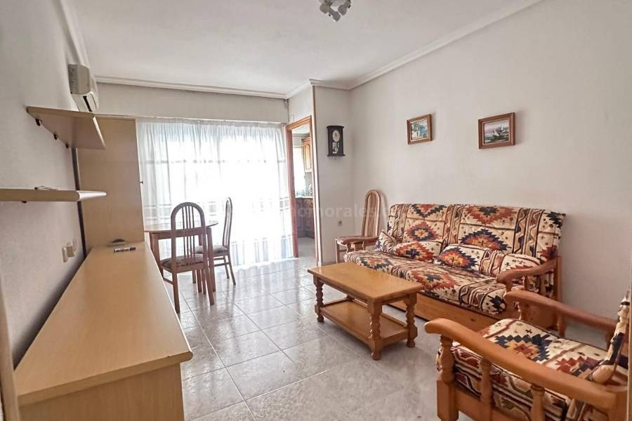 Resale - Apartment  - Torrevieja - Playa del Cura