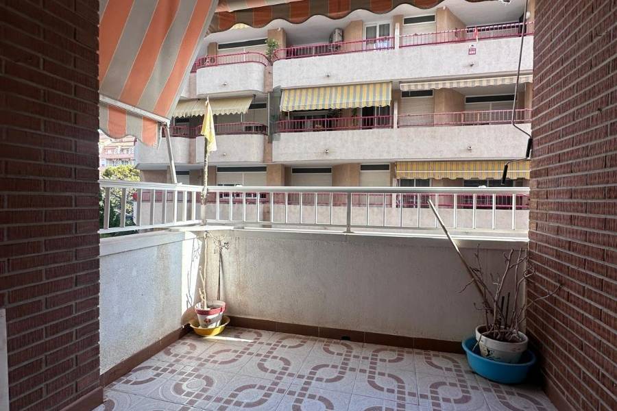 Resale - Apartment  - Torrevieja - Playa del Cura